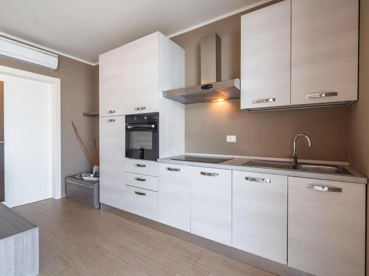 Belvilla By Oyo Casa Giada Marone 0*,  Italie